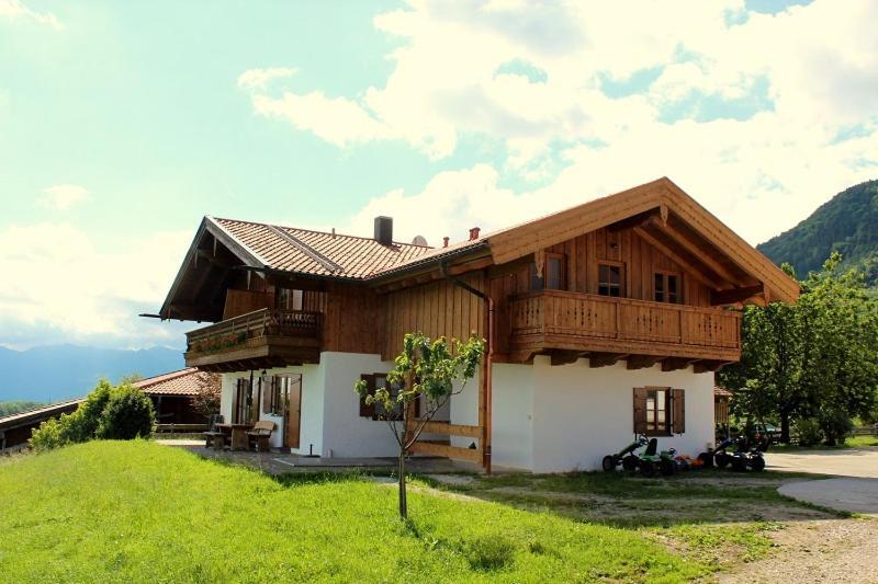 Вилла Schneiderhof Urlaub Auf Dem Bauernhof Бернау-ам-Кимзее Экстерьер фото